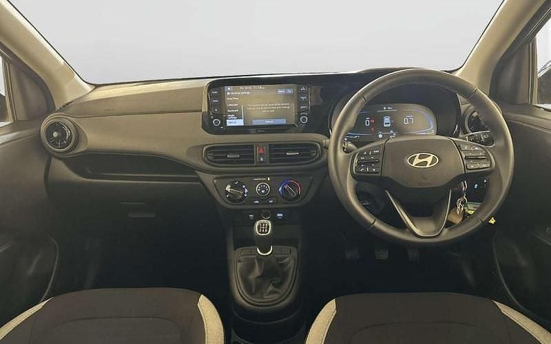 Used Hyundai i10 Advanced 67 HP (49 kW) 2025 Hatchback