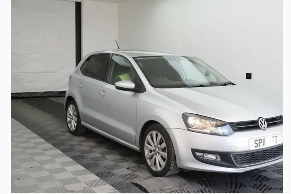 Begagnad VW Polo SEL 2011 Silver Halvkombi