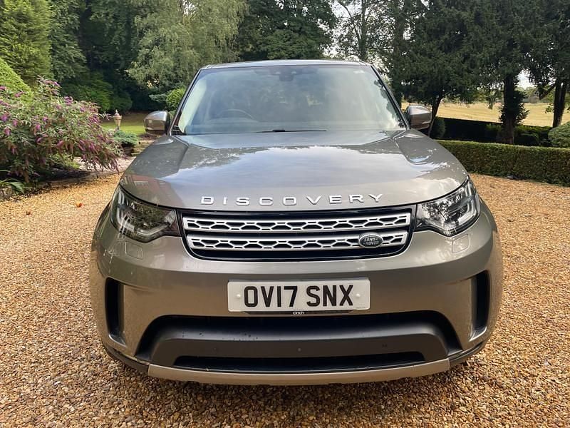 Used Land Rover Discovery 5 HSE Luxury 240 HP (176 kW) 2017 Silver SUV