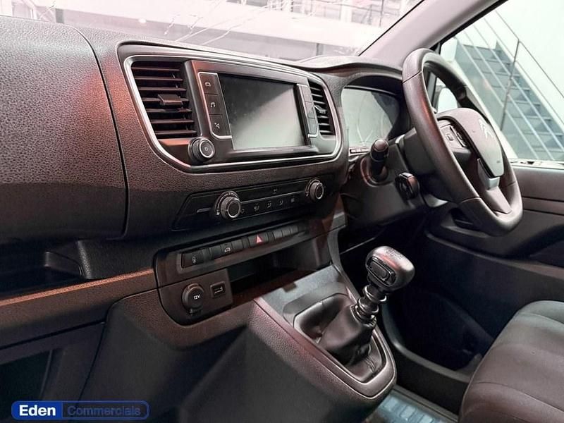 Używany Citroën Dispatch 100 KM (73 kW) 2023 Biały Minivan