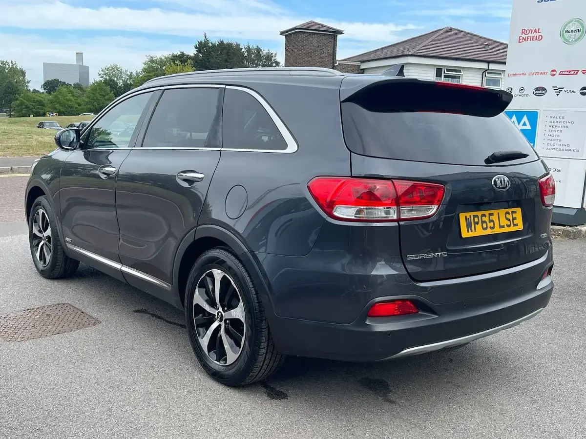 Used Kia Sorento 200 HP (147 kW) 2016 Grey SUV