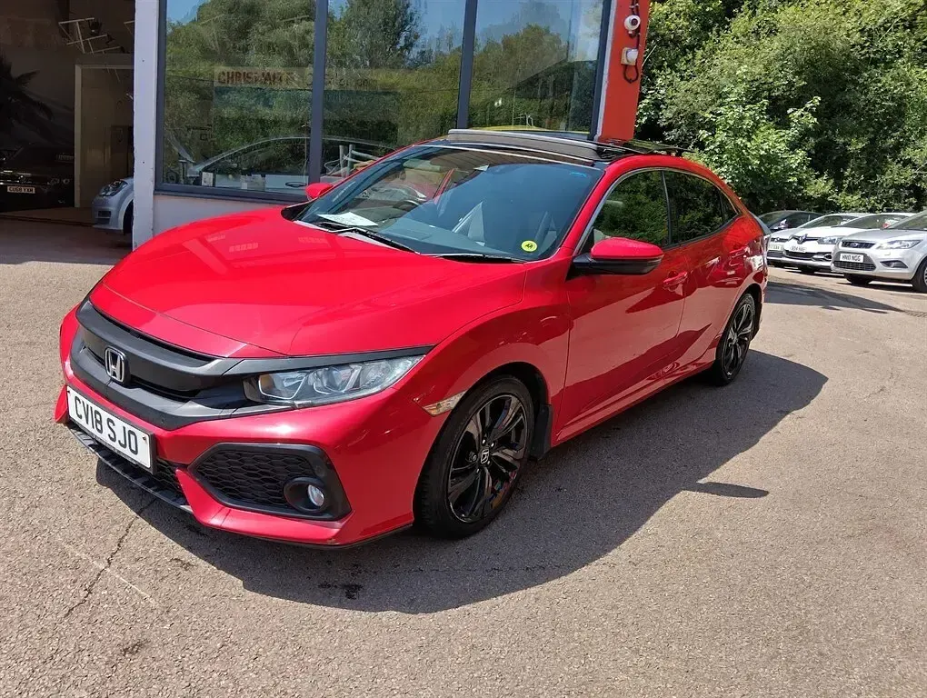Used Honda Civic EX 120 HP (88 kW) 2018 Red Hatchback