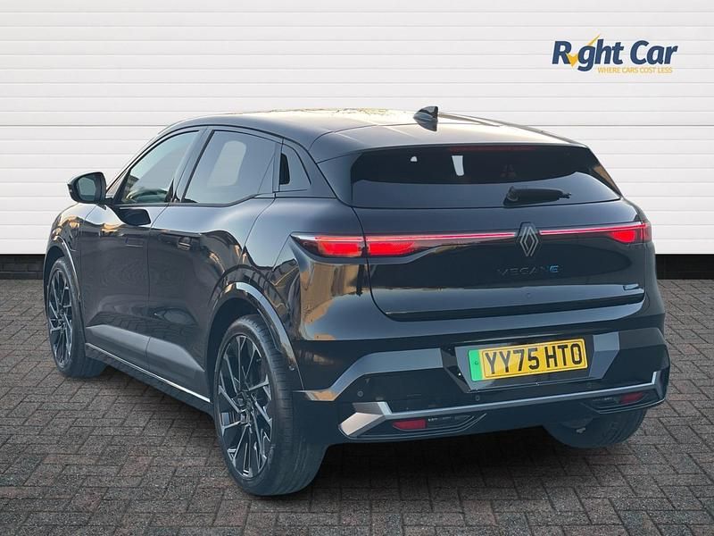 New Renault Megane E-Tech Techno Esprit Alpine 2025 Diamond black Hatchback