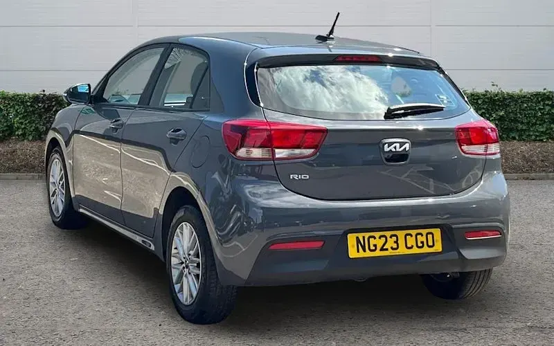 Used Kia Rio 84 HP (61 kW) 2022 Grey Hatchback