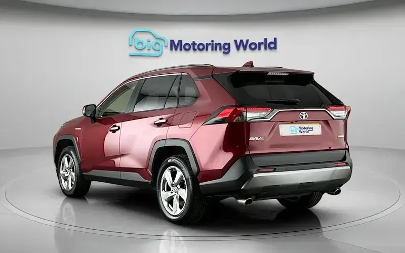 Used Toyota RAV4 Hybrid 218 HP (160 kW) 2025 SUV