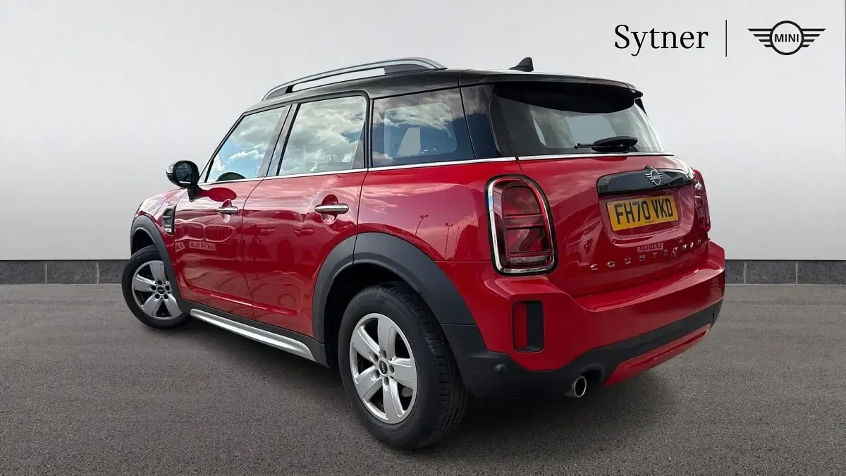 Usado Mini Cooper Countryman Classic 134 CV (98 kW) 2021 Rojo SUV