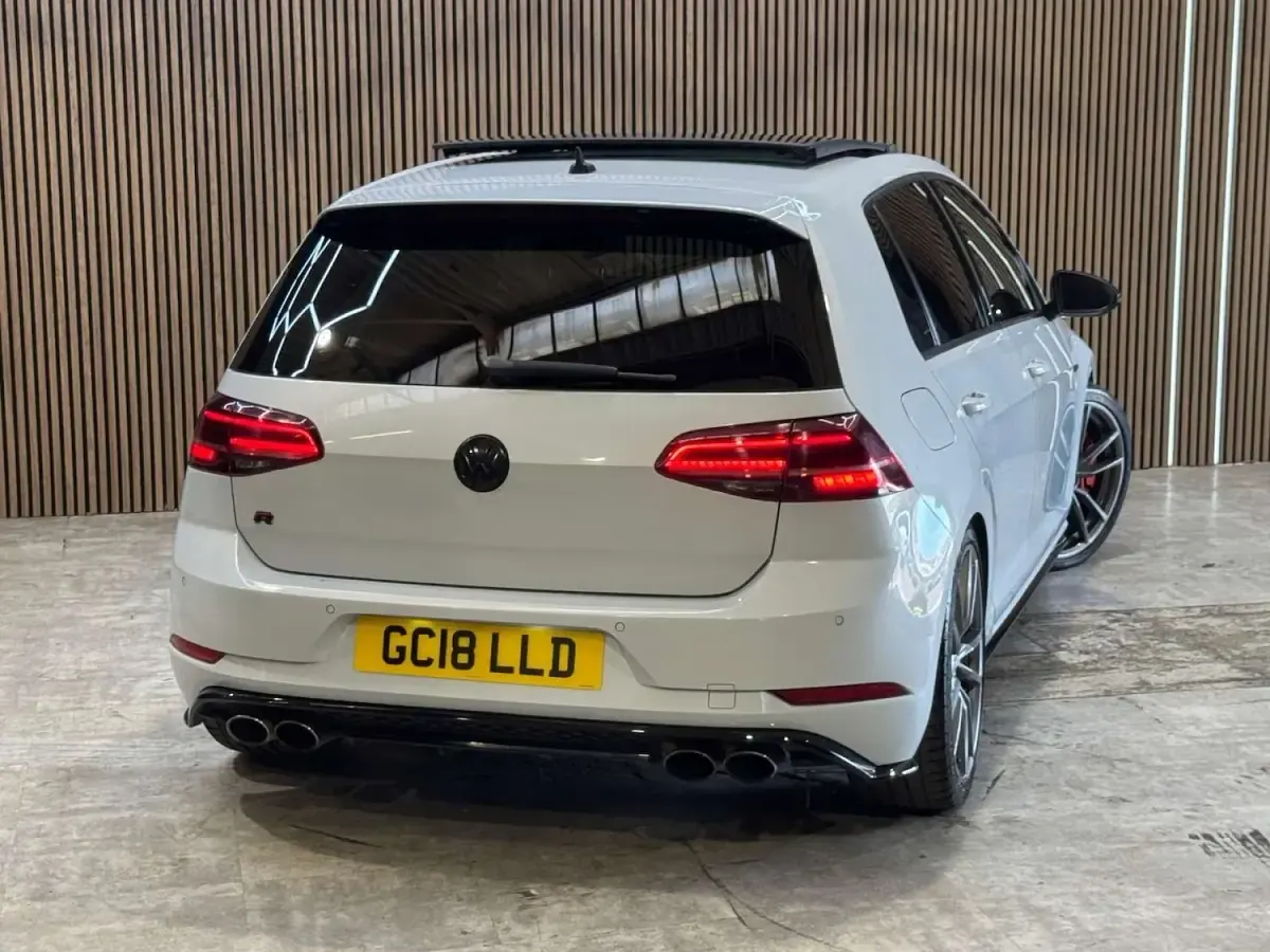 Used VW Golf VII R 305 HP (224 kW) 2018 Silver Hatchback