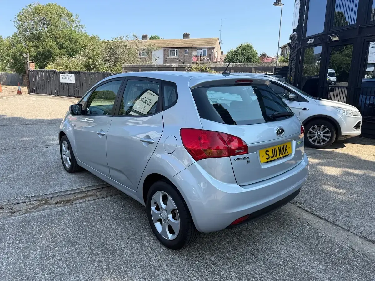 Used Kia Venga 2011 Silver Hatchback
