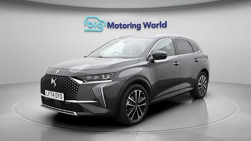 Used DS Automobiles DS7 Crossback Opera 300 HP (220 kW) 2024 Grey SUV