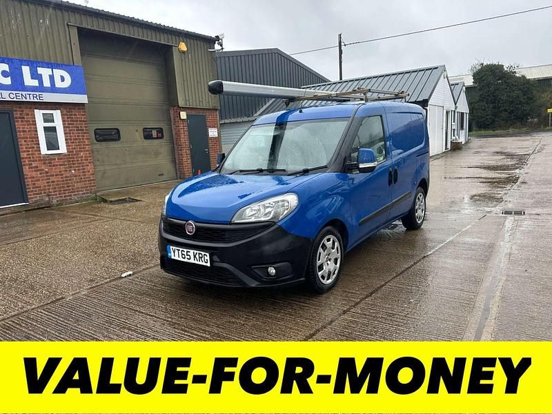 Used Fiat Doblò 2015 Multicoloured MPV
