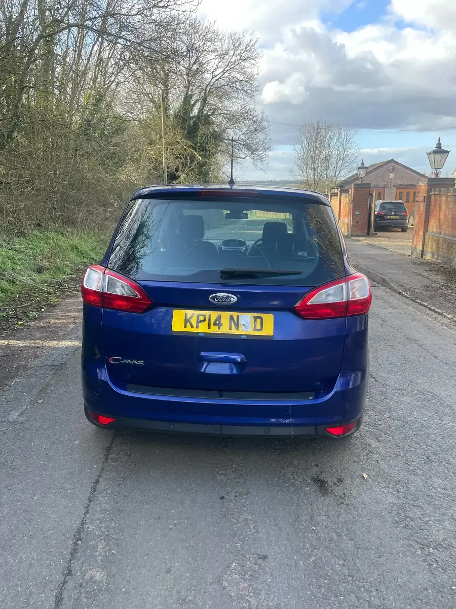 Used Ford Grand C-Max Titanium 140 HP (102 kW) 2014 Blue MPV