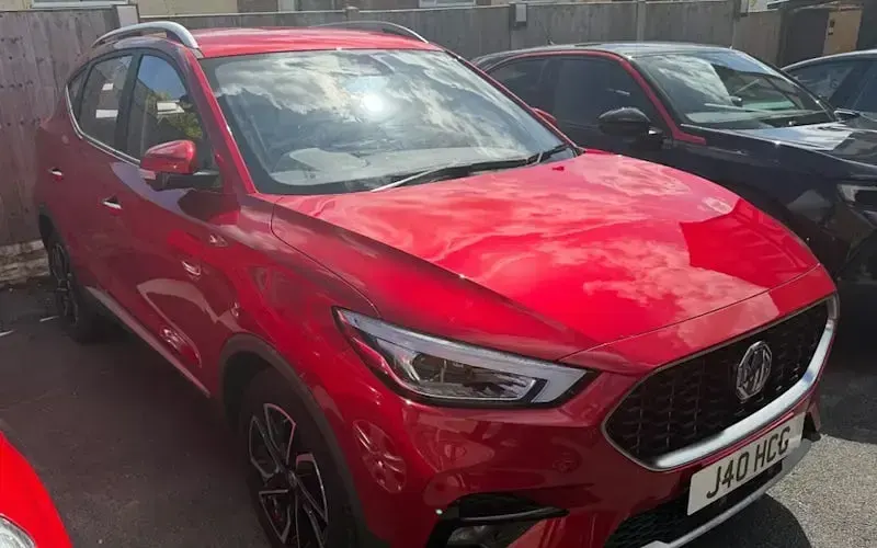 Usado MG ZS Exclusive 106 CV (77 kW) 2024 SUV