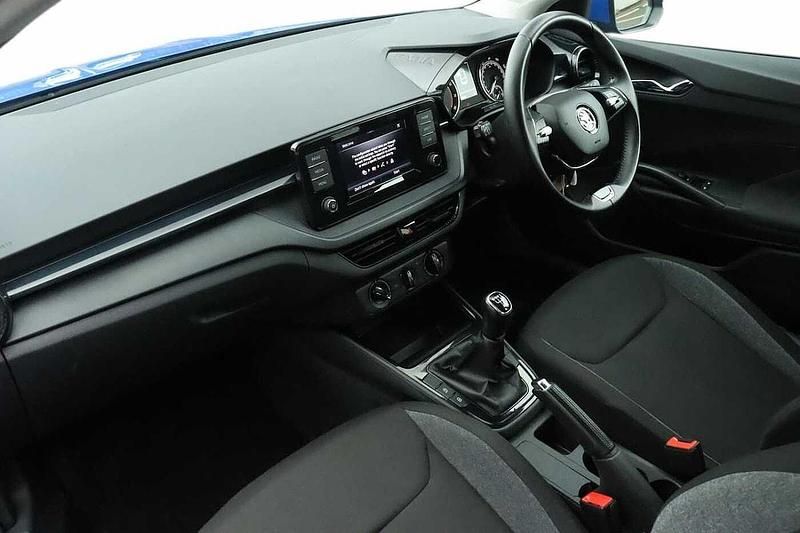 Used Skoda Fabia Comfort 59 HP (43 kW) 2023 Energy blue Hatchback