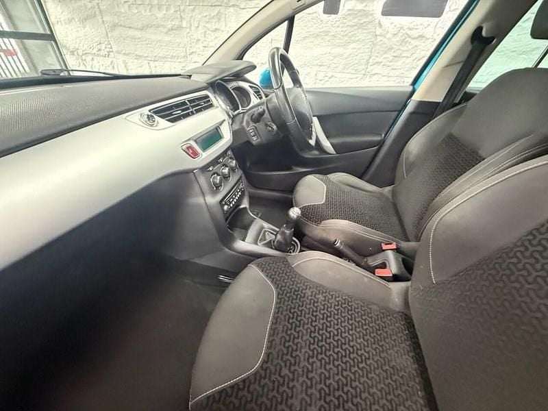 Used Citroën C3 VTR Sport 70 HP (51 kW) 2011 Blue Hatchback
