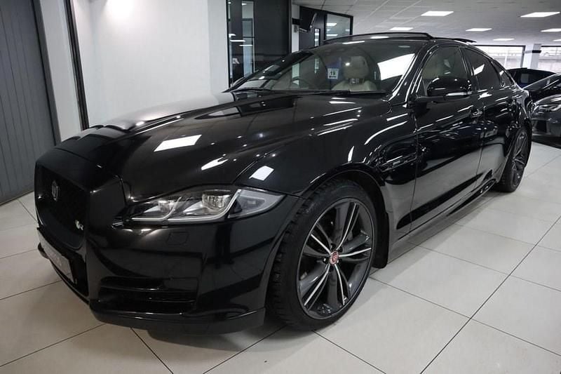 Used Jaguar XJ R-Sport 300 HP (220 kW) 2019 Black Sedan