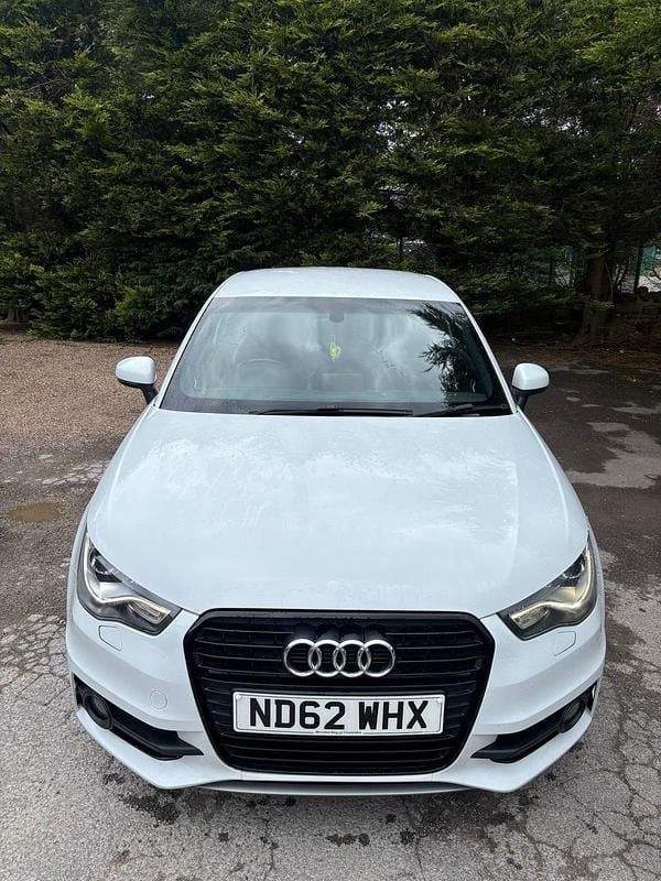 Used Audi A1 Black Edition 143 HP (105 kW) 2013 White Hatchback