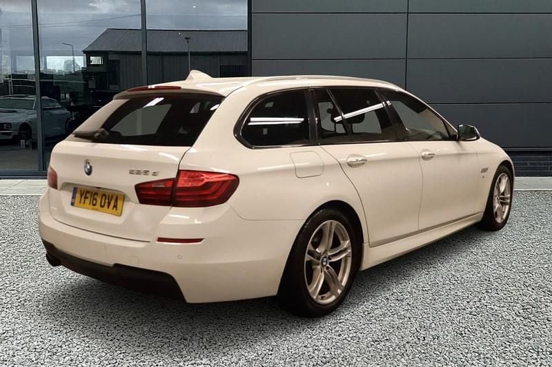 Used BMW 525 M Sport 215 HP (158 kW) 2016 White Estate