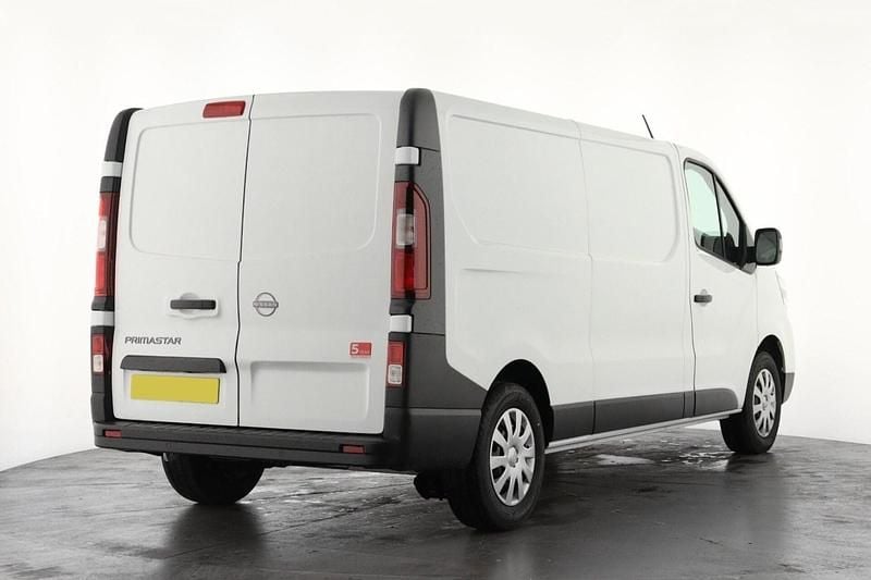 New Nissan Primastar Acenta 170 HP (125 kW) 2026 White MPV