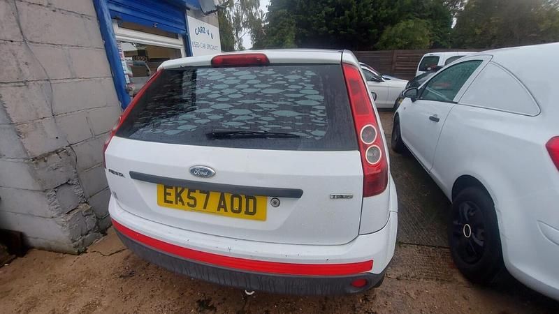 Used Ford Fiesta 2007 White Hatchback