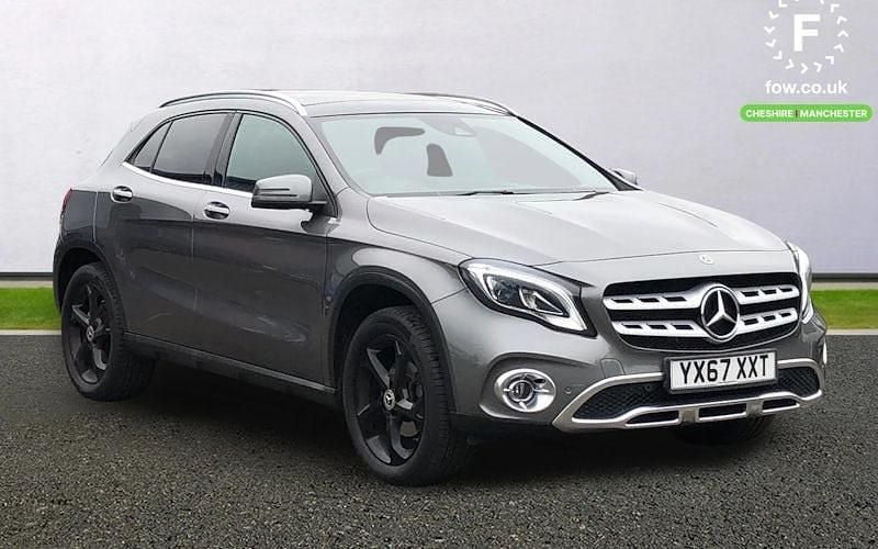 Used 2019 Mercedes 200 Premium Plus Hatchback | £16,399 (Good price) - Image 1/4