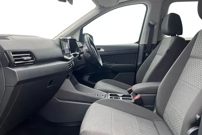 Used Ford Grand Tourneo Connect Titanium 120 HP (88 kW) 2023 Grey MPV