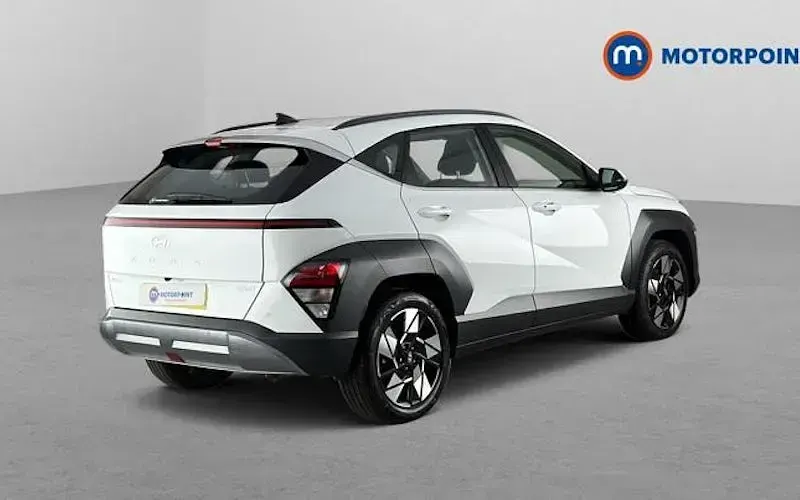 Used Hyundai Kona Advanced 137 HP (100 kW) 2026 White SUV