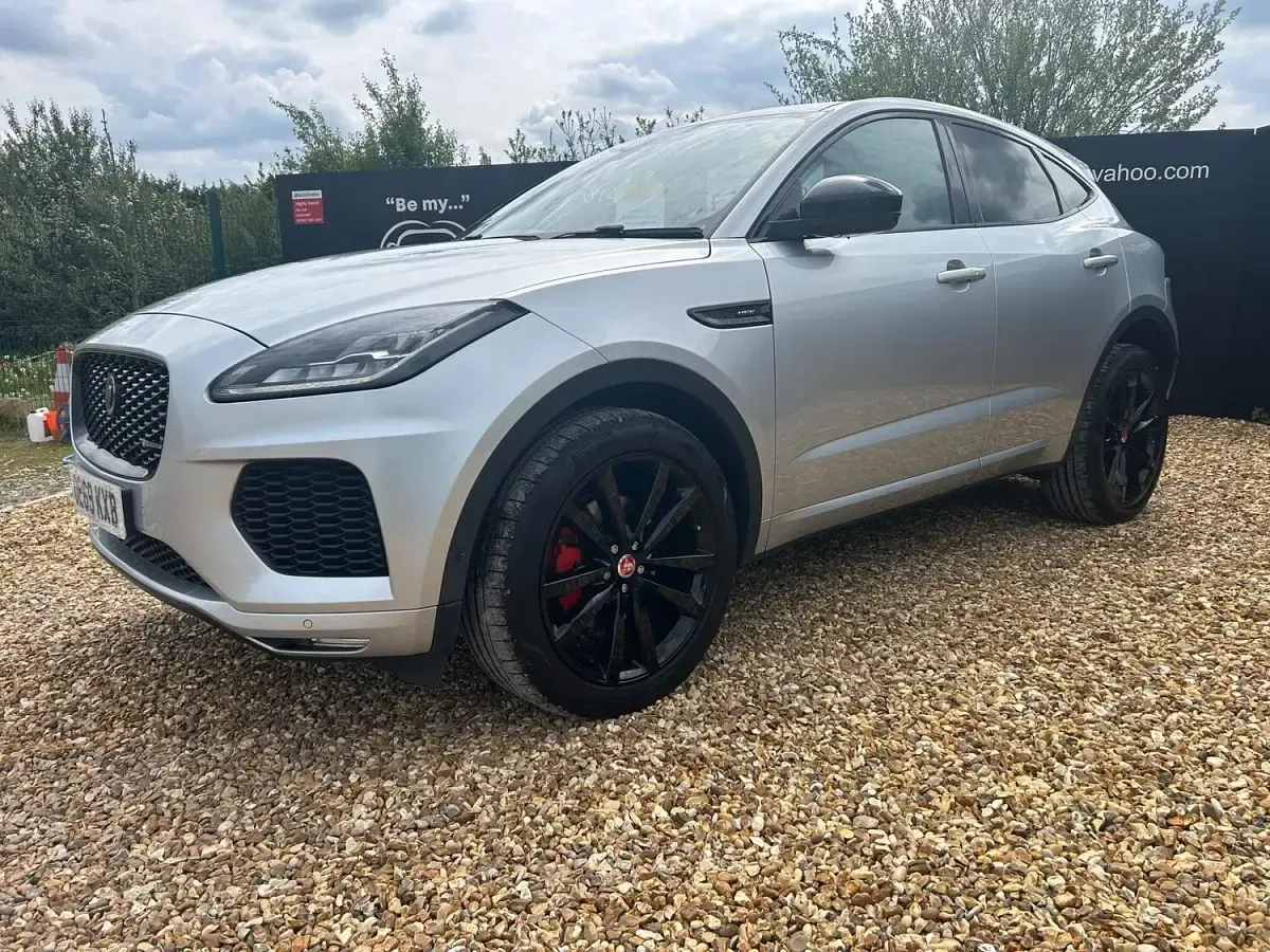 Used Jaguar E-Pace R-Dynamic 180 HP (132 kW) 2019 Silver SUV