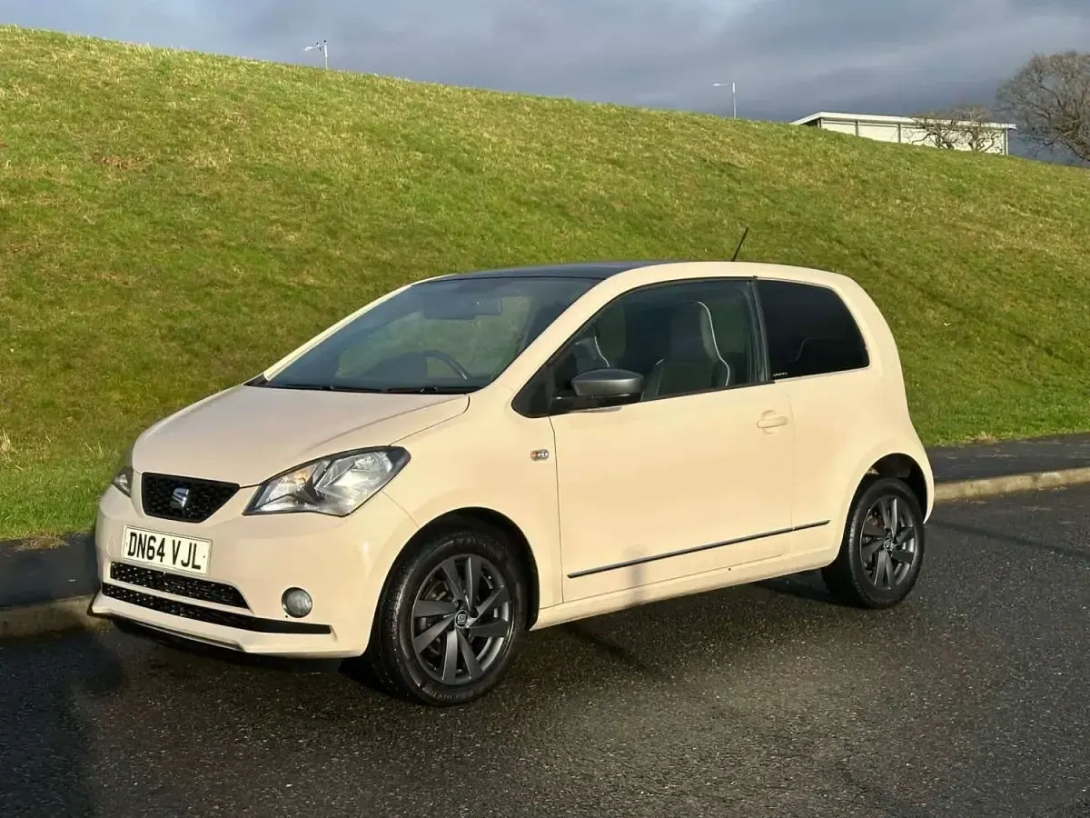 Begagnad Seat Mii 75 HK (55 kW) 2014 Beige Halvkombi