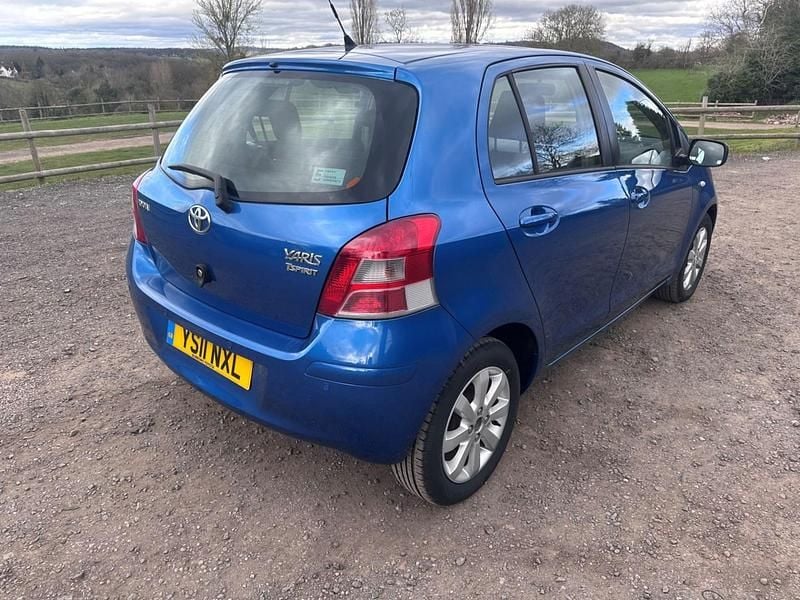 Used Toyota Yaris 2011 Blue Hatchback