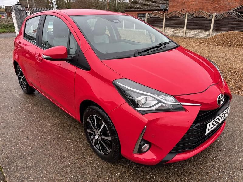 Red Used 2018 Toyota Yaris Hatchback | £8,995 (Fair price) - Image 1/4