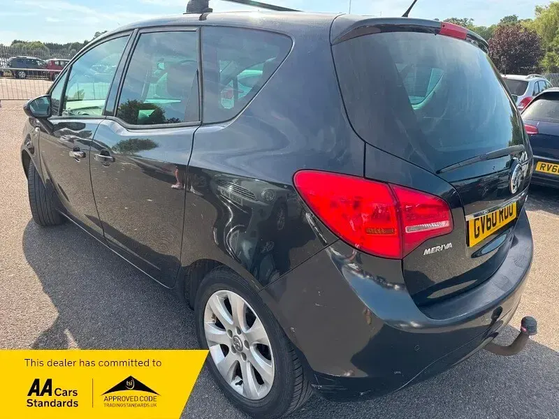 Used Vauxhall Meriva 100 HP (73 kW) 2011 Black MPV