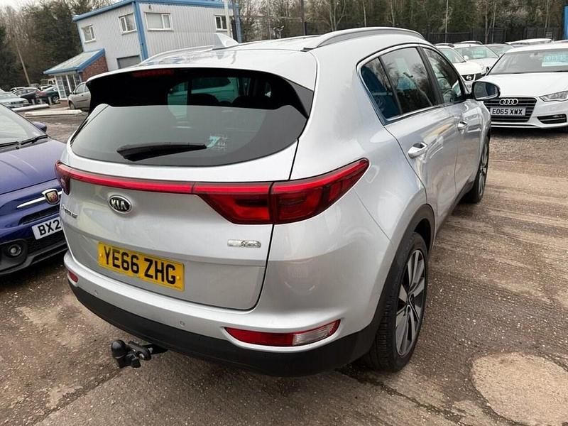 Gebraucht Kia Sportage 114 PS (83 kW) 2016 Silber SUV