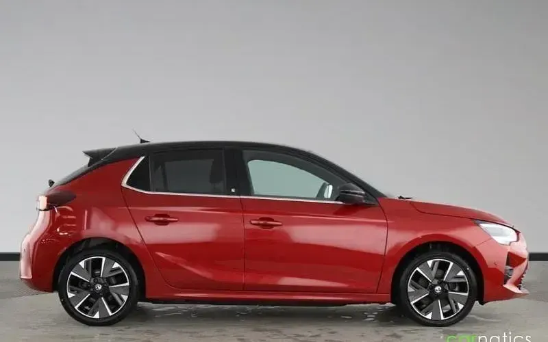 Usado Vauxhall Corsa-e Ultimate 100 kW (136 CV) 2023 Utilitario