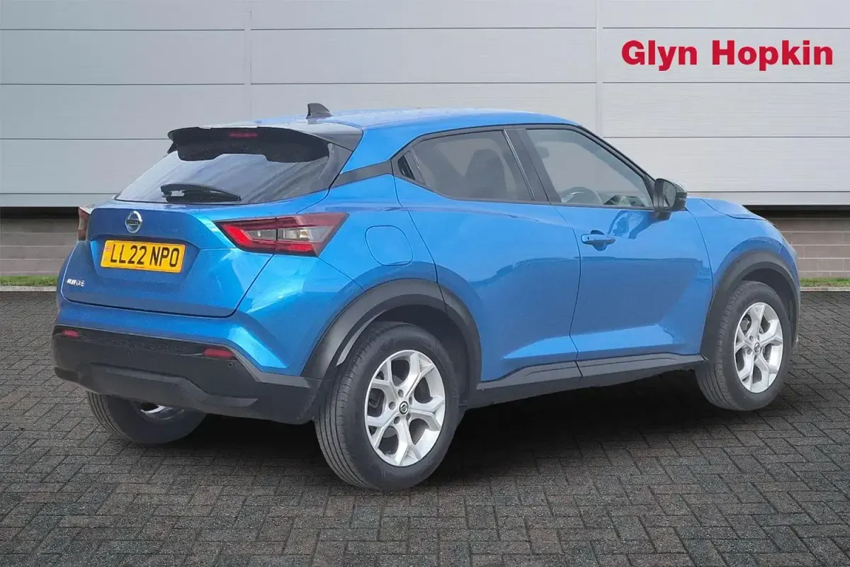 Used Nissan Juke N-Connecta 114 HP (83 kW) 2022 Blue SUV