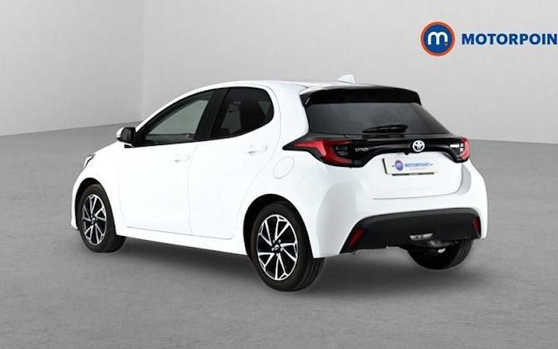 Used Toyota Yaris Hybrid Design 116 HP (85 kW) 2026 Hatchback