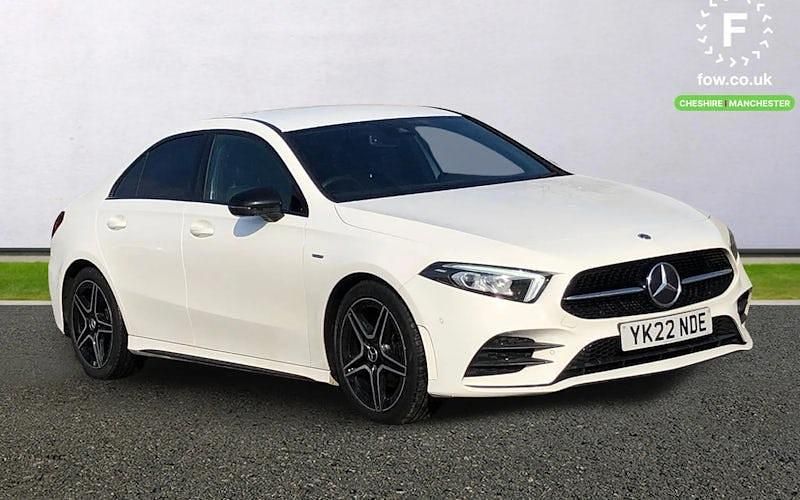 Used Mercedes A180 Executive 136 HP (100 kW) 2022 White Sedan