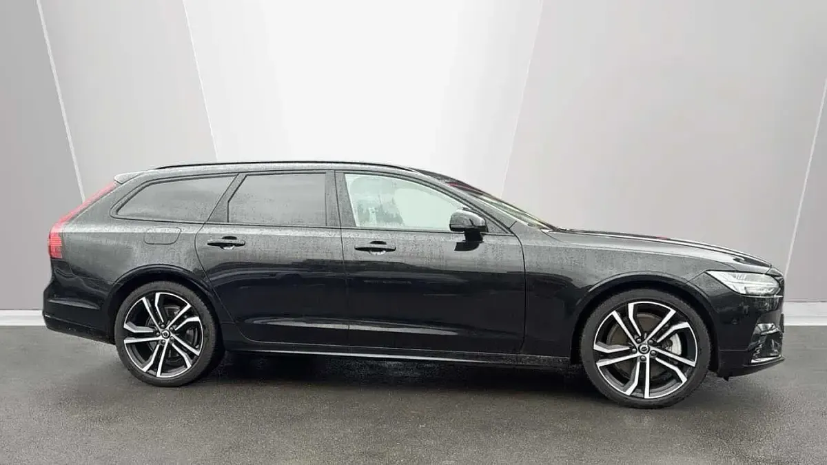 Usado Volvo V90 Ultra 449 CV (330 kW) 2025 Negro Familiar
