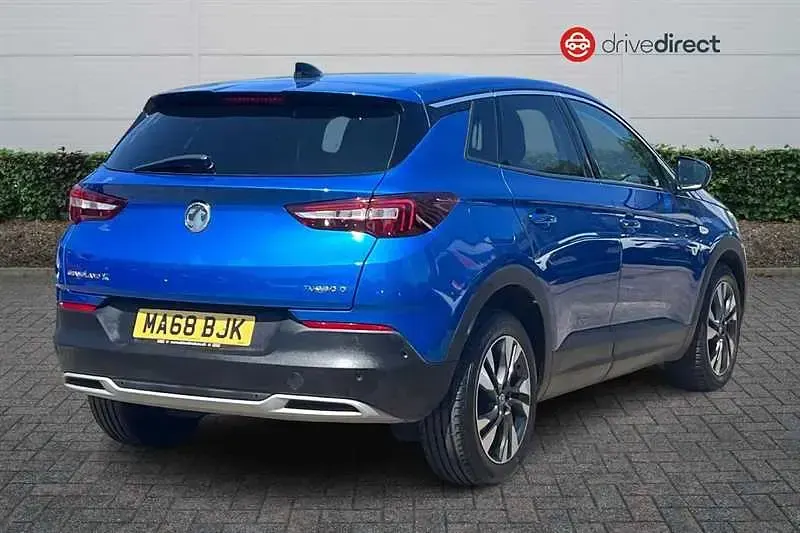 Used Vauxhall Grandland X Sport 120 HP (88 kW) 2018 Blue SUV