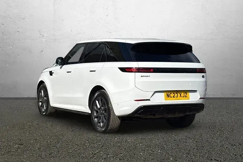 Second-hand Land Rover Range Rover Sport SE Dynamic 2023 Alb SUV