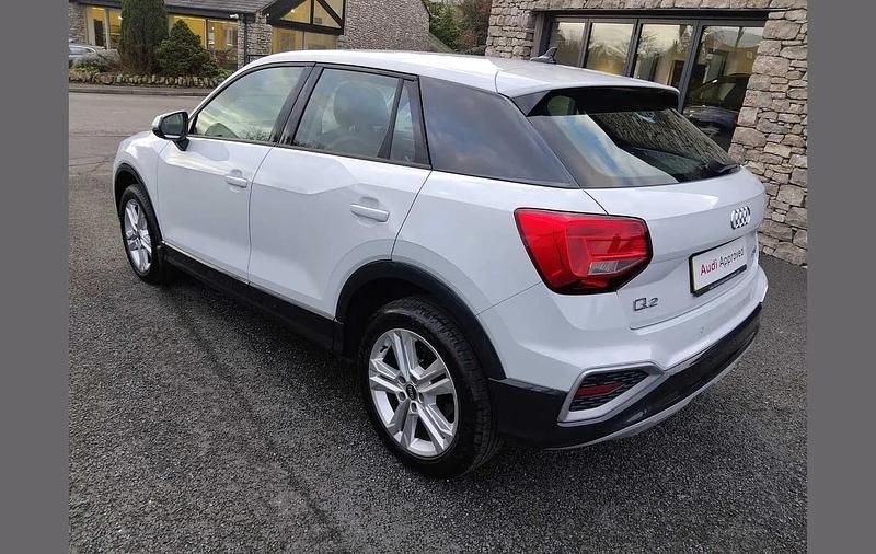 Used Audi Q2 Sport 147 HP (108 kW) 2023 White SUV