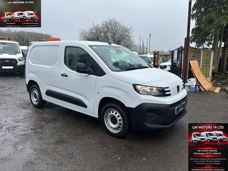 Usado Peugeot Partner 2025 Branco Monovolume