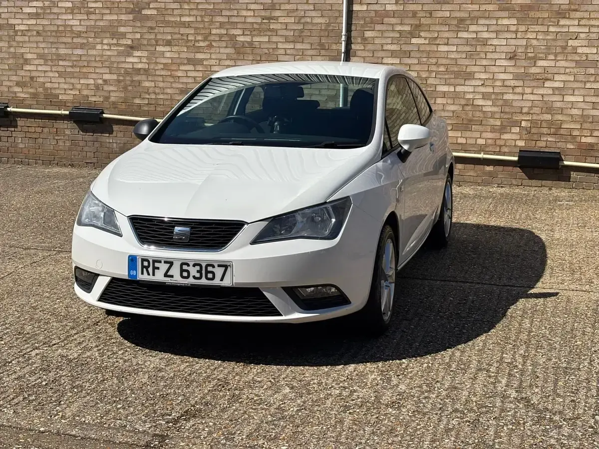 Used Seat Ibiza 2014 White Hatchback