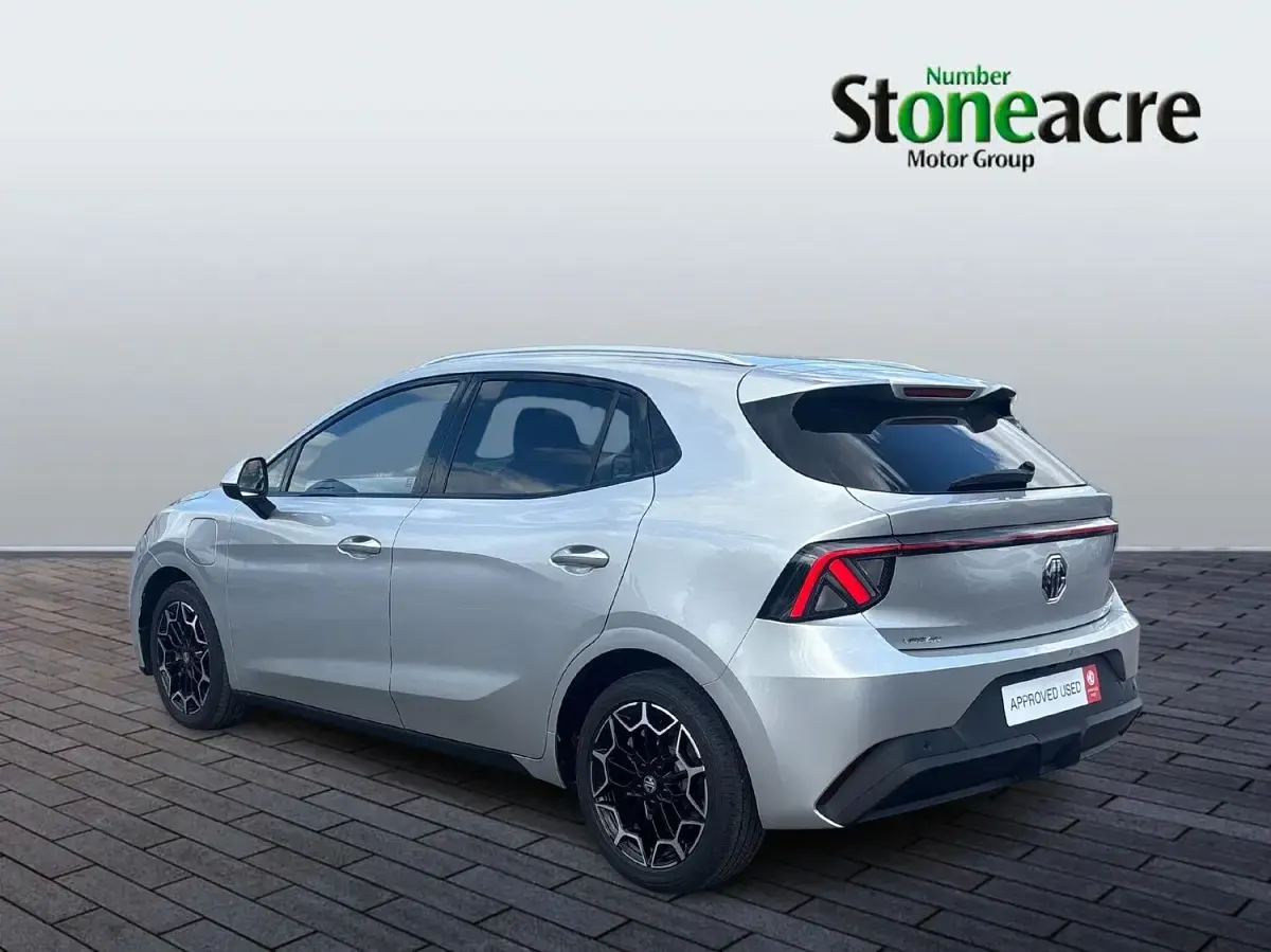 New MG MG4 EV 319 kW (435 HP) 2026 Silver Hatchback