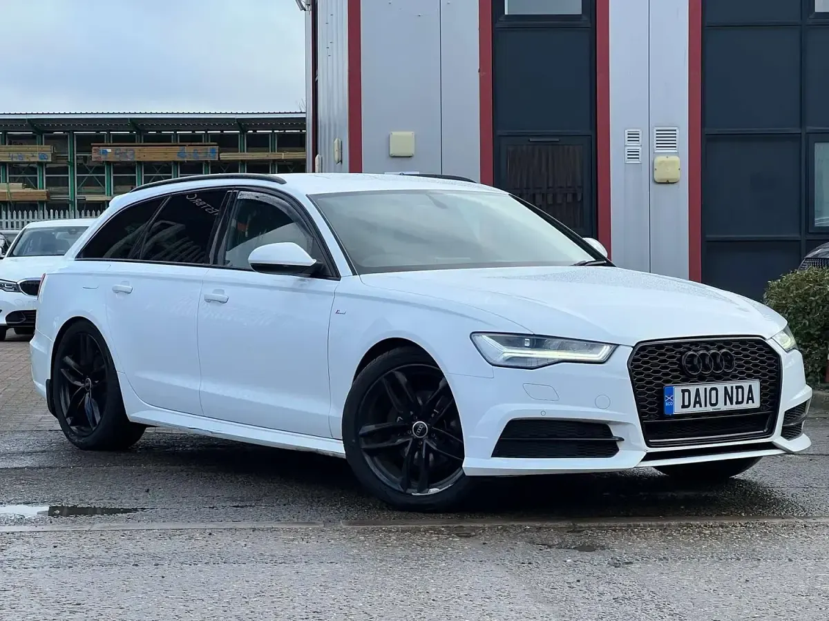 Used Audi A6 Black Edition 190 HP (139 kW) 2015 White Estate