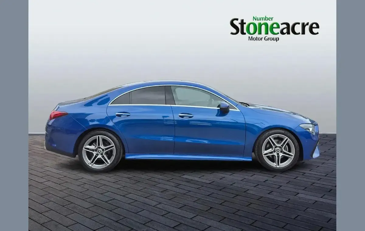 Used Mercedes CLA180 Executive 134 HP (98 kW) 2024 Blue Sedan