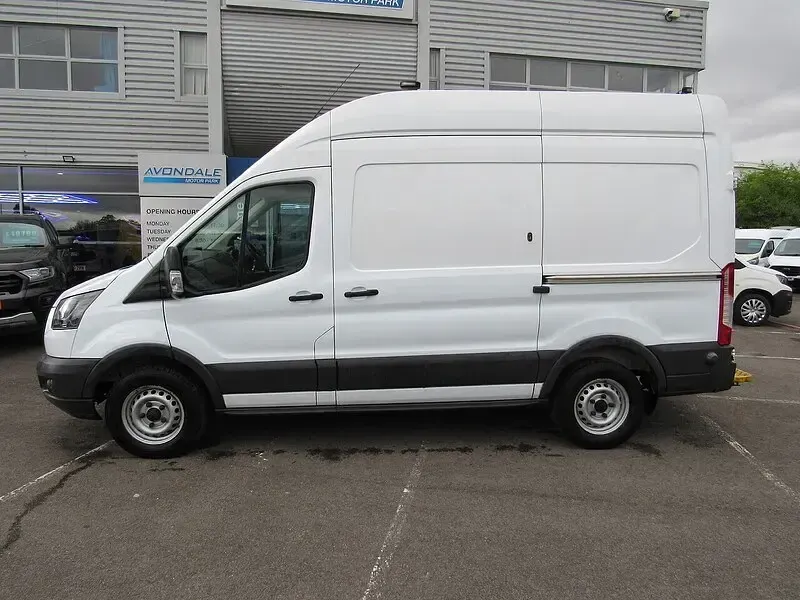Usado Ford Transit 130 CV (95 kW) 2018 Blanco Van