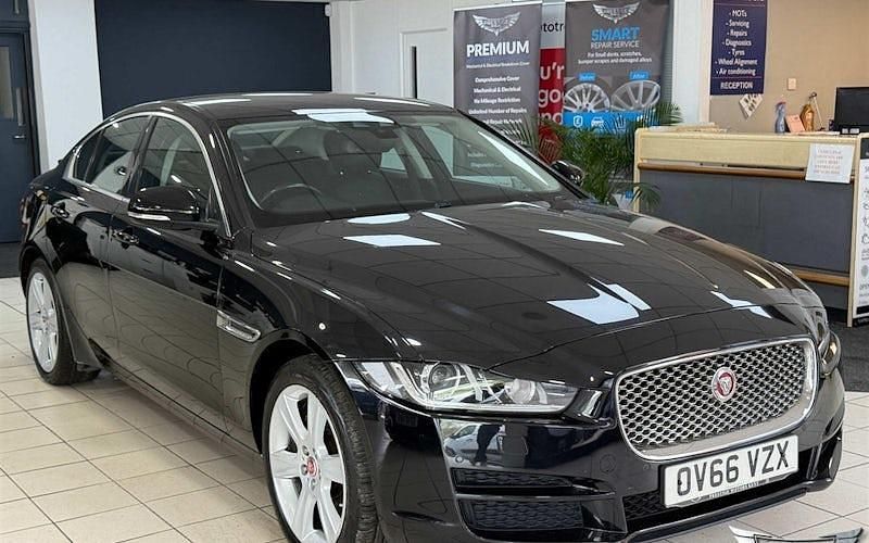 Usado Jaguar XE Portfolio 179 HP (131 kW) 2019 Sedan