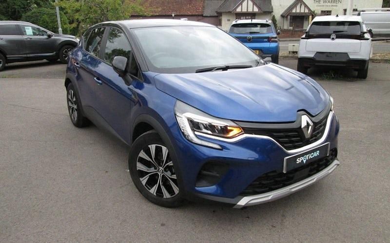 Usado Renault Captur Evolution 143 HP (105 kW) 2024 Azul SUV