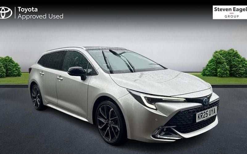 Used 2025 Toyota Corolla Estate | £33,169 - Image 1/4