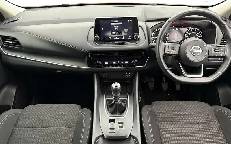 Used Nissan Qashqai Acenta Premium 140 HP (102 kW) 2023 Red SUV